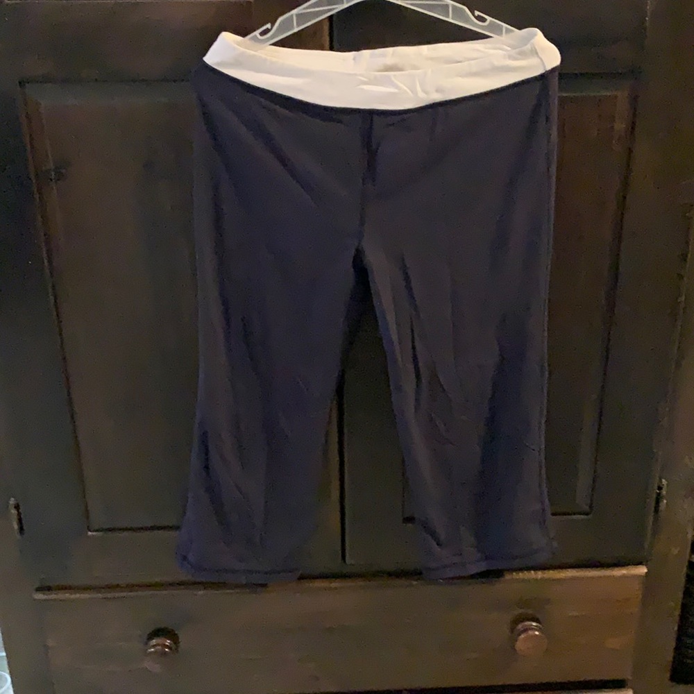5/$25 Navy Capris